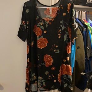 Lularoe 2xl perfect t with roses